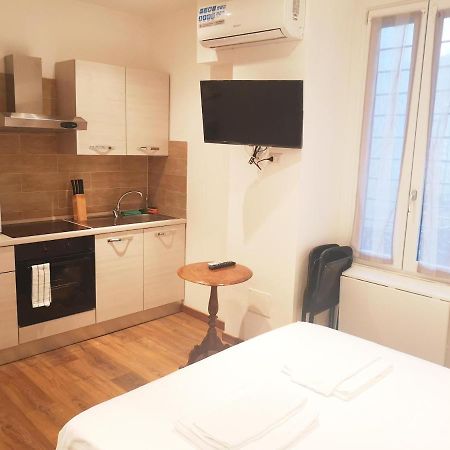 Fontana Cozy Apartment Milánó Kültér fotó