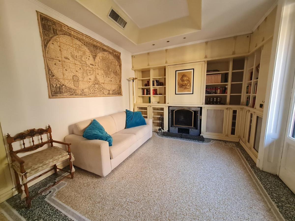Fontana Cozy Apartment Milánó Kültér fotó