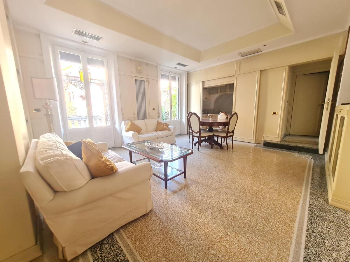Fontana Cozy Apartment Milánó Kültér fotó